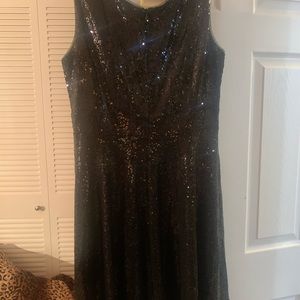 BLACK SEQUIN LADY DRESS, SIZE XL NWOT.